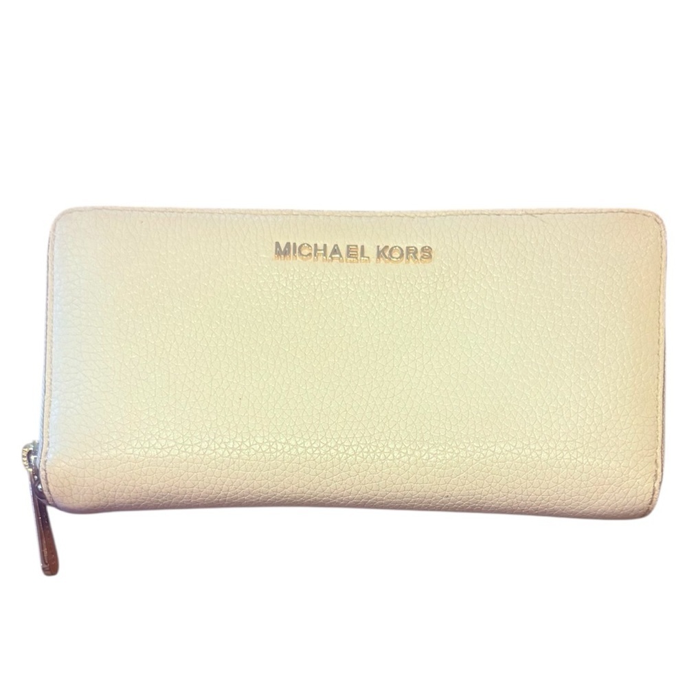 MICHAEL KORS Jetset Pebbled Leather Zip Wallet in Cream with Gold Logo